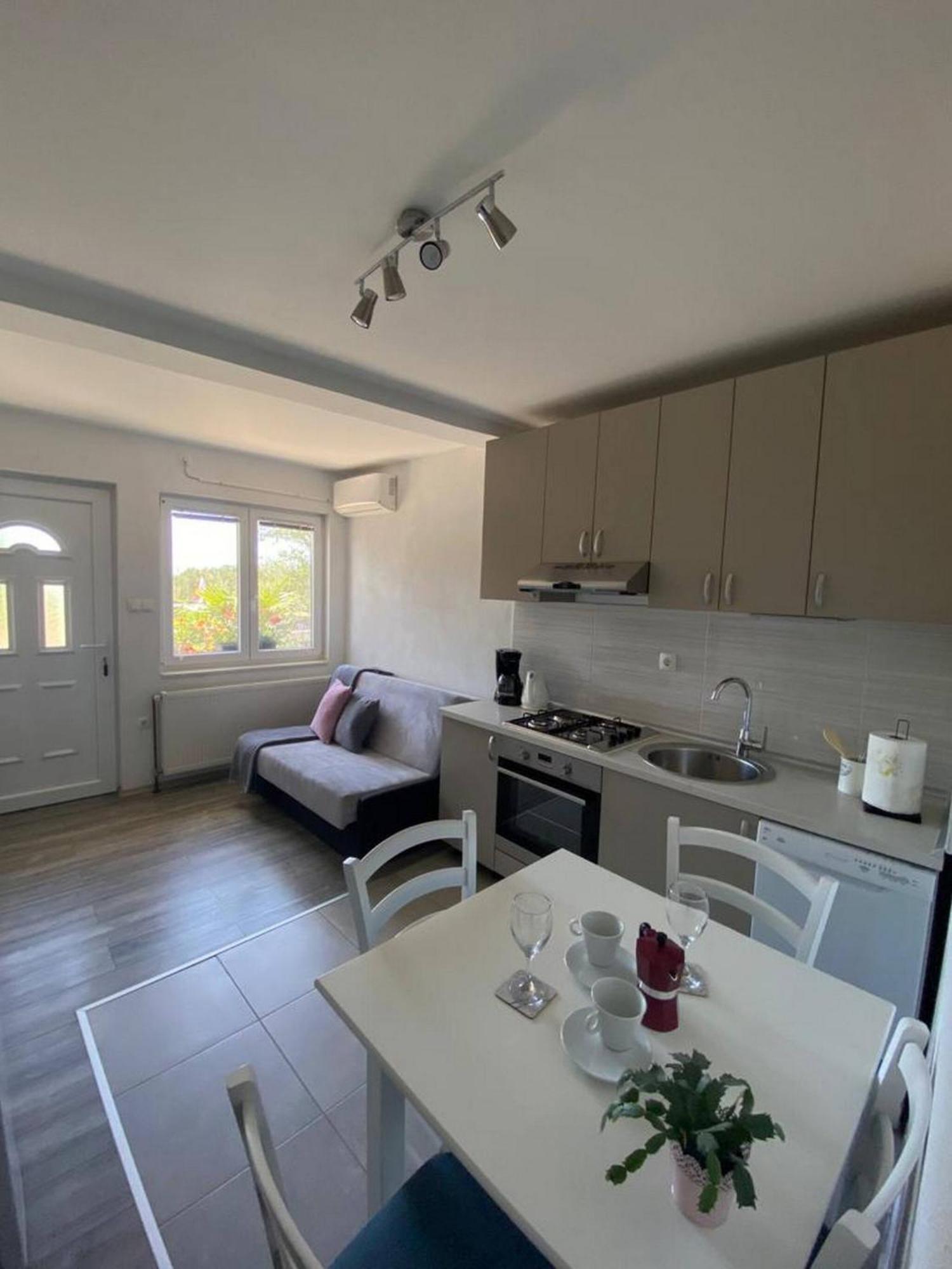 Rural Apartment Ante Drnis Luaran gambar